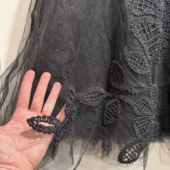 Anthropologie Maeve Fleurs du Nuit Tulle Skirt Black Embroidered XS Whimsygoth - Picture 6 of 13